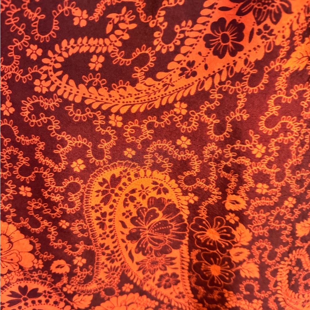 LIZ CLAIBORNE  BEAUTIFUL PRINT BLOUSE SIZE:  XLARGE #2 - Picture 8 of 10